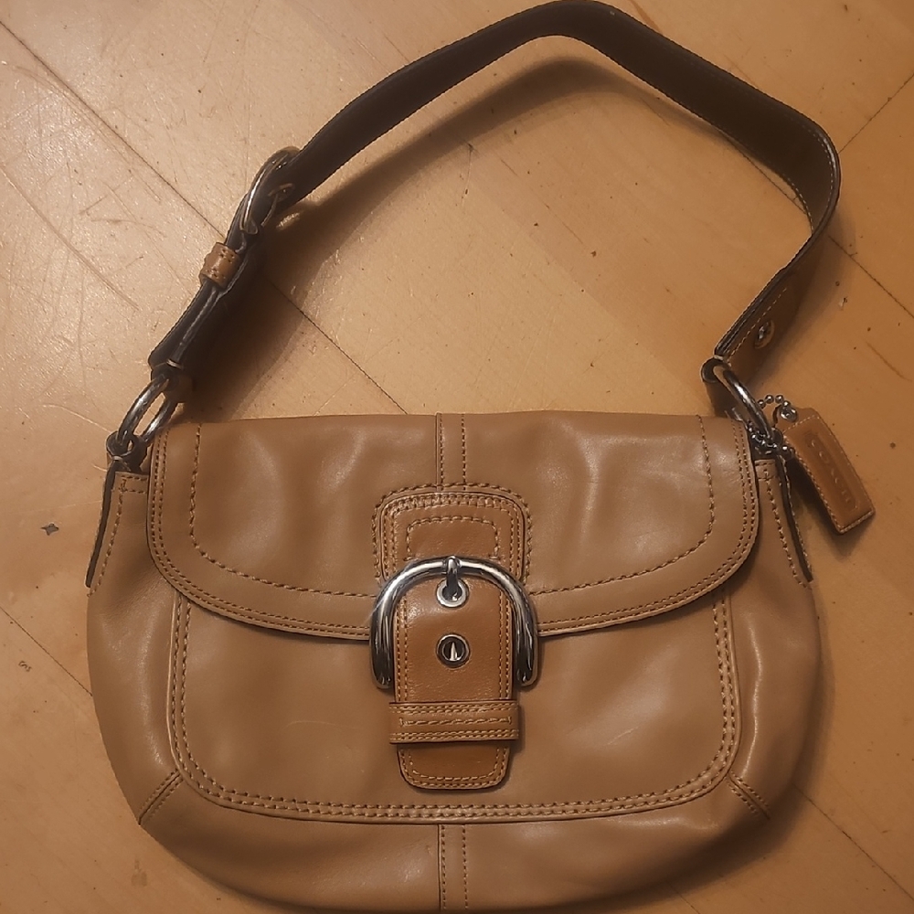Coach Tan Leather Shoulder Bag